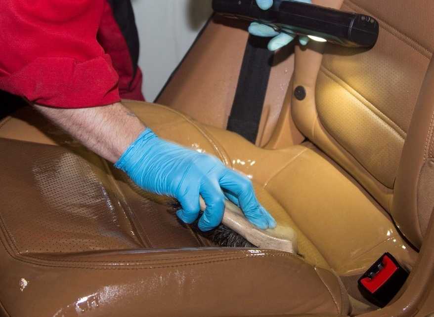Как делается химчистка салона автомобиля своими руками
