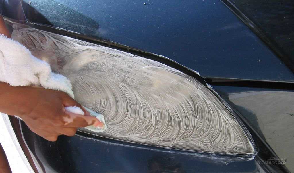Полировка фар автомобиля своими руками с использованием зубной пасты